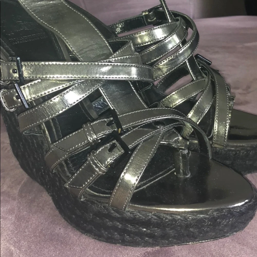 Burberry wedges in black / metallic size 9 - Picture 5 of 9